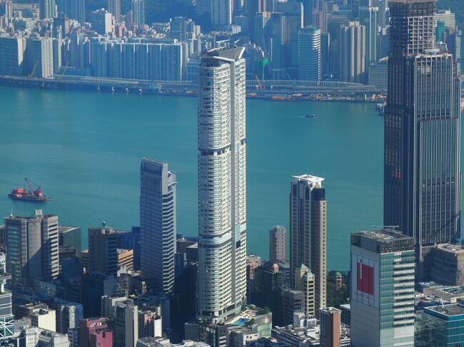 お腹がいっぱいになったあとは移動してsky100にきました