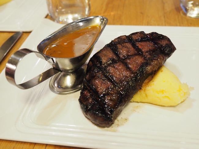 メインのステーキ！<br />やわらかくて美味しいーーーー<br />