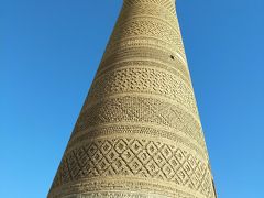 ブハラのシンボルの一つカラーンミナレット、昔は砂漠の灯台として活躍していたとか。