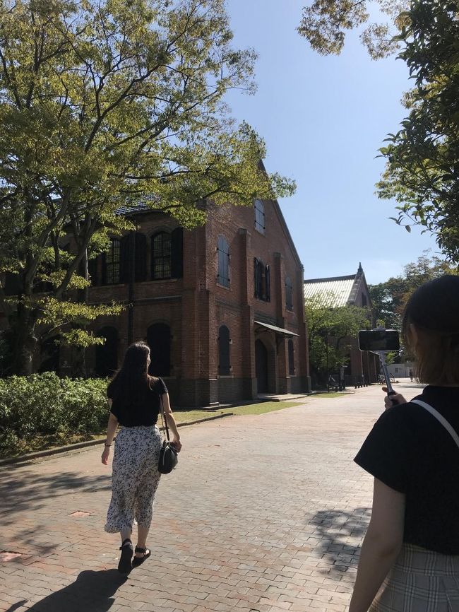 人混みに疲れて兼六園はまたの機会に。<br />代わりに石川県立歴史博物館へ。地元民がおすすめするだけあって、すごく立派な博物館でした。外見も内装も西洋風でオシャレだし、通常展も見応えありました。<br />特別展で前田利家展もやっていたのですが、こちらも凝った展示で面白かったです。<br />正直金沢観光で一番満足したスポットです。