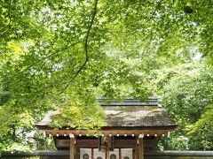 宗像神社 
閑院宮邸跡を出たところにあった神社。ふと入ってみたら…素敵！ 
こじんまりしているけれど、とても絵になる神社だった。 