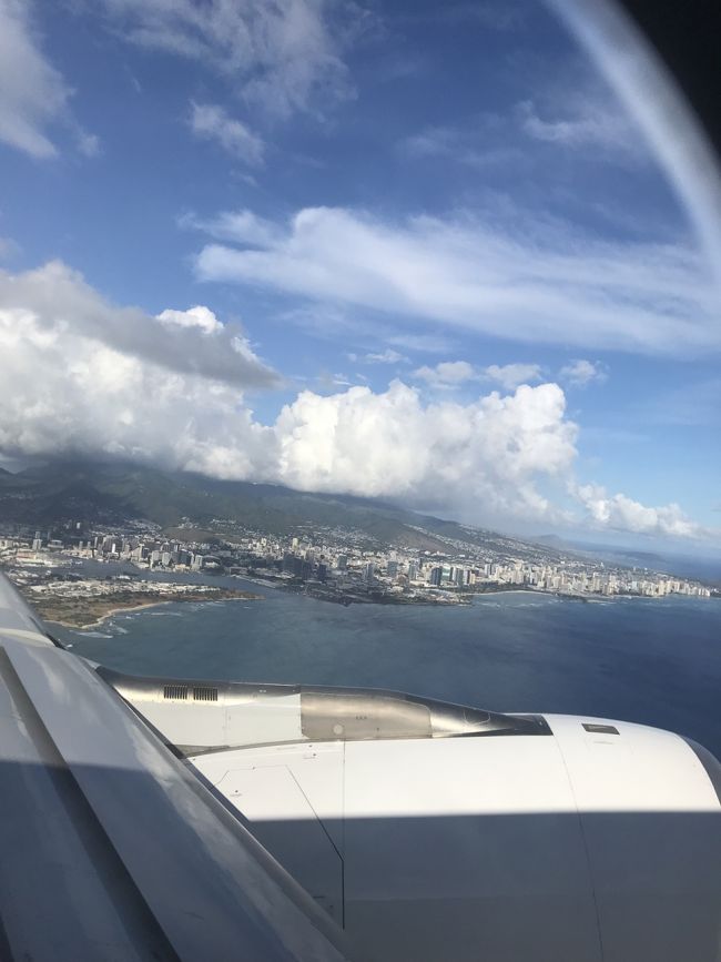 帰りも左側のシート。<br />そうそうこれこれ！<br />帰りにワイキキをもう一度見たかったのだ。