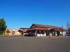 もっとも、名鉄揖斐駅はここから橋を渡って揖斐川の向こう側なので、まあまあ離れていたんですが。