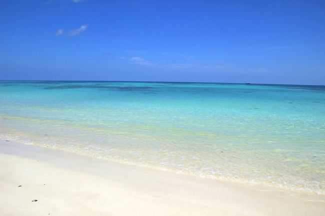 ☆Ao Reli Bagu Beach , Koh Adang @ Mu Koh Lipe Thai<br /><br />ライトブルーのグラデーションがとてもキレイなラグーンです。