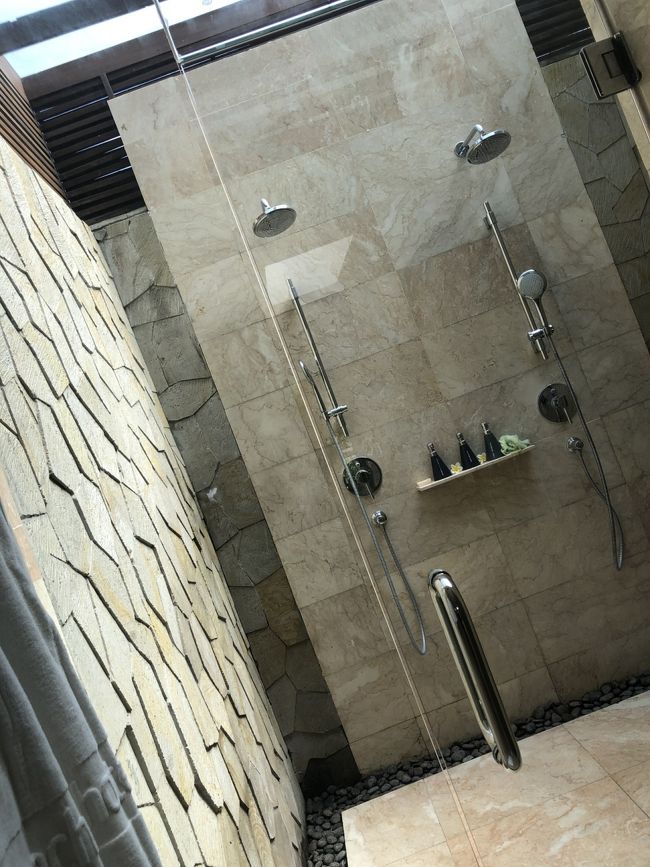 広くて使いやすいシャワールーム<br />半屋外なので明るくて爽快でした