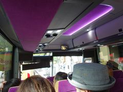 午前中は、JALOALOカードで申し込める格安（1人25ドル）の半日観光「ベスト オブ オアフ」に参加します。8:50 Tギャラリア出発。ガイドは韓国系の男性でした。