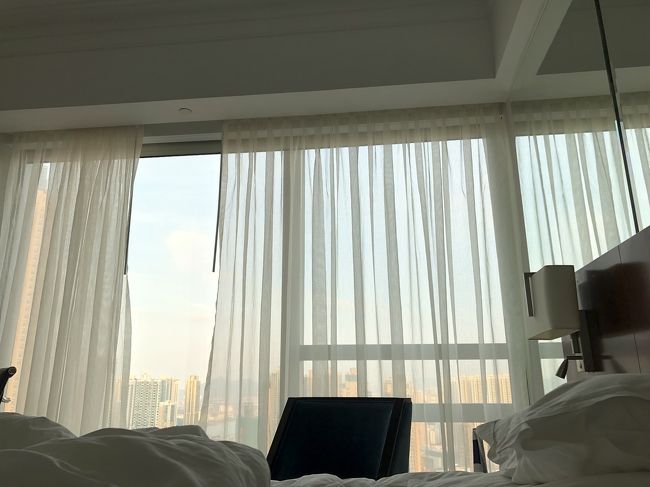 2018年12月28日<br />おはようございます。起きました。<br />自分が一瞬どこにいるのか、分からなくなったので。携帯を持ってぱちり。ホテル部屋からの景色。