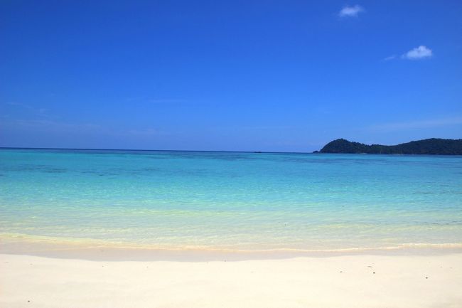 ☆Ao Reli Bagu Beach , Koh Adang @ Mu Koh Lipe Thai<br /><br />東から西に移動しながら撮影しているんですが<br />何処を切取っても同じような景色です(^^;)。