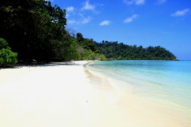 ☆Ao Reli Bagu Beach , Koh Adang @ Mu Koh Lipe Thai<br /><br />こんなに長く幅広のビーチをほぼ独り占め。