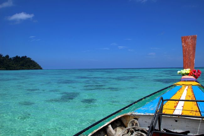 ☆Ao Reli Bagu Lagoon , Koh Adang @ Mu Koh Lipe Thai<br /><br />毎年、ボートを貸し切ってまでアダン島北東海岸を訪れるのは<br />この極上のラグーンが大好きだからです。<br />