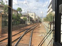 叡山電鉄車内からの風景

出町柳駅出発からすぐの辺りです。