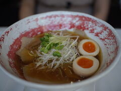 中標津には12時頃到着。
ダイニング叶旬というラーメン屋さんに入りました。
種類が多く選択に迷いました。
写真が何か？は記憶がありません。が、まろやかで美味しいラーメンでした。