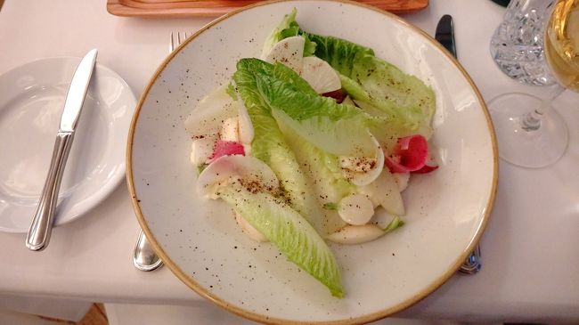 ホテルにもどり、休憩の後、ディナーを頂きました。