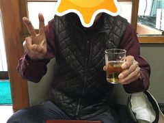 人もだんだん増えてきたので、お昼にしようかと。
今日は、鰻です。毎日美味しい食事に、ご満悦の父。
食後、一度ホテルに戻り、夕方まで休憩です。