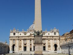 ローマへの移動翌朝からバチカン市国へ入国しました．今日も快晴です．