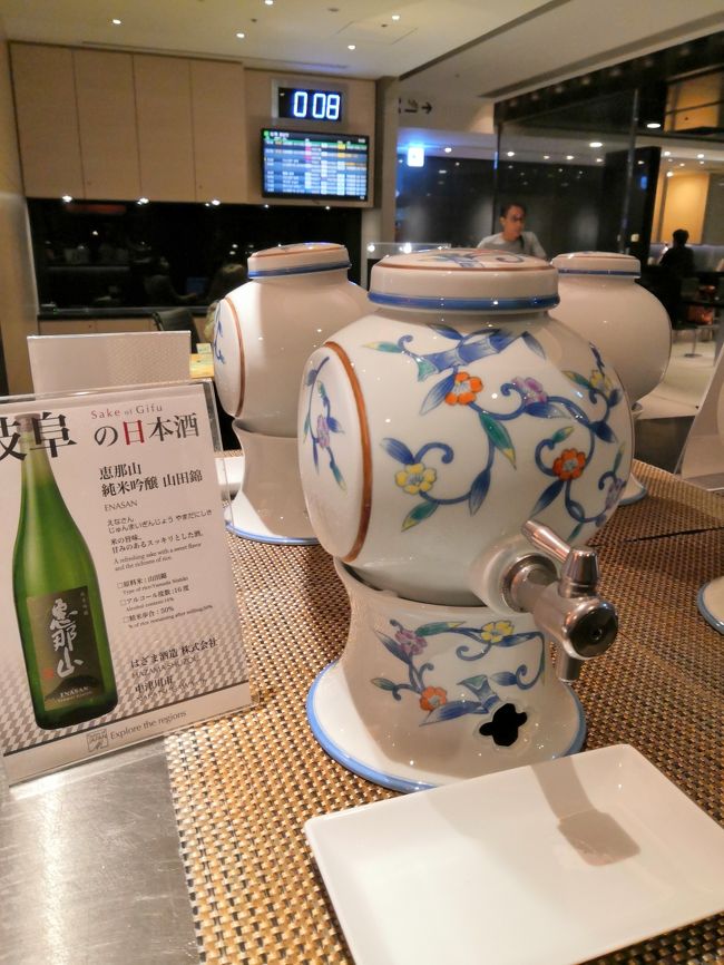 日本各地の大吟醸が楽しめます。<br />外国の方も堪能してました。