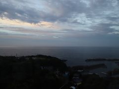 2日目　朝　6時前、、　足摺国際ホテル

お天気は、、曇り
雨が降らないといいのですが、、
今日もお参り、、頑張りますよ～