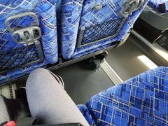 お昼まで仕事をして、職場から徒歩10分の京成バスの東京シャトル乗り場へ。
いつも満席の東京シャトルですが、今回は空席あり。隣が空席だったのは初めてでした。