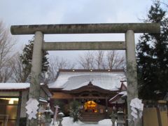 6：45　八幡秋田神社で参拝

こんな高台にあるんだねー。 