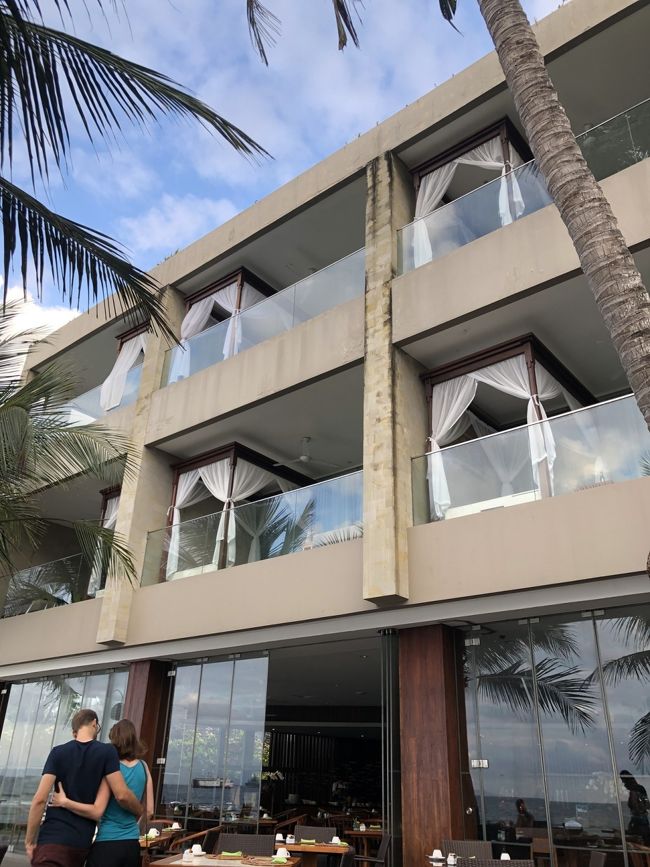 ビルタイプのお部屋はベランダにジャグジー付き。こちらも良さそうでした。