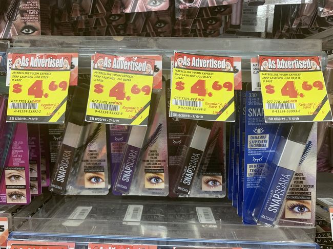 メイベリンのスナップスカラ？は日本より安かったので、まとめ買い。