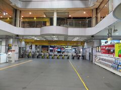 05：34
金山駅で名鉄に乗り換えます。