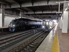 博多駅到着。
博多駅8:37発》》》快速》》》原田駅8:56着
ここから「鉄路でつなぐ復興のみち」スタートです。
*ちなみに当日博多駅から乗った列車は写真内の列車ではありません。