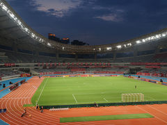 上海体育場でACL準々決勝第1戦上海上港対浦和レッズの試合観戦