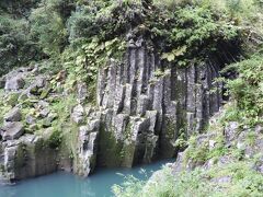 仙人屏風岩　柱状節理。