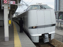 　3時間ほど揺られ、終点富山で下車。

※北陸新幹線が金沢まで開業した今は、富山直通の列車はなくなってしまいましたね。