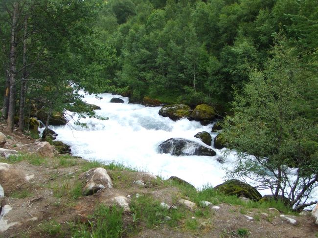 なかなか着かないです。