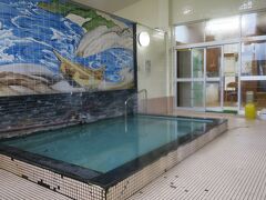 下諏訪温泉の共同浴場（矢木温泉）でひとっ風呂です。源泉掛け流しのお湯を独り占めです(^O^)／