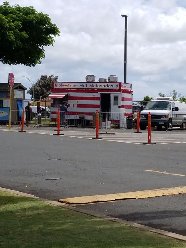 だいたいいつもこのレナーズでマラサダを食べます。