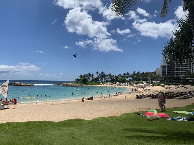 ホテルのプライベートビーチかな。