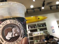 ワイキキでは混んでいてあきらめた、アイランドヴィンテージコーヒーで

一休み。