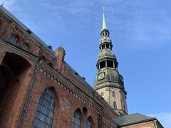 後から、尖塔に登りたいと思います。