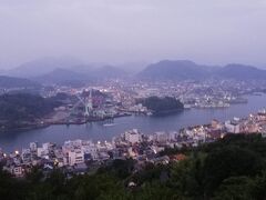 千光寺公園山頂の展望台までやってきました。