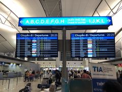 タンソンニャット国際空港 (SGN)