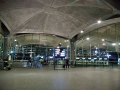 空港に着きました。さよなら～ヨルダン。