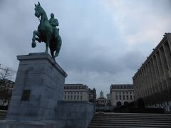 ブリュッセル中央駅の裏辺り「芸術の丘」。
ベルギーの第3代国王・アルベール1世の像。