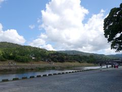 五十鈴川沿いを歩く

てか暑いよ三重！！(*°∀°)
高原レタスのような長野県民には耐えられない暑さだ。

