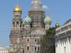 血の上の救世主教会を30分弱見学した後、まだ時間に余裕があった。

天気がよかったので運河クルーズをしたいと思ったが、残念ながらタイミング良く出発する便は見つからず断念。