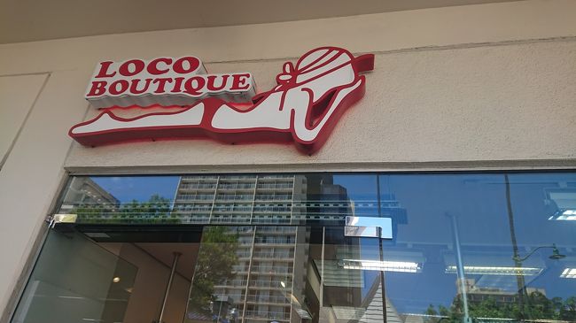 ロイヤルハワイアン通りのロコブティックですo(^o^)o