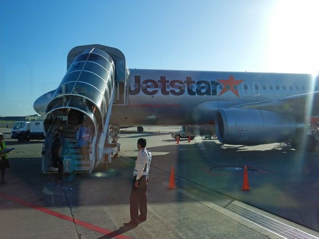 成田はまだ台風の影響もなく、10:00前には帰宅したのでした。<br /><br />そして翌日、9/9（月）。<br />キャンセルしたソウル→成田便は、予想に反して飛びました。<br />しかしこの日は台風15号で成田空港が陸の孤島と化し、1万数千人が空港から出れずに夜明かしした日。<br />もしこぶぞうさんから連絡なく、予定通りだったら・・<br /><br /><br />以上、香港旅行記でした。<br />読んでくださり、どうもありがとうございましたm(_ _)m<br />次の旅行は翌週末、なんと再び香港。今度は家族でディズニーランドです！