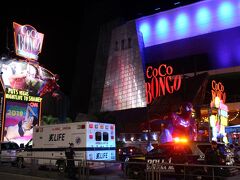 行きませんでしたが有名な「CoCoBONGO」。明日はツアーで朝早いので…。