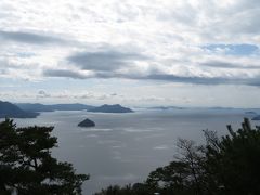 宮島ロープウェイで山頂までとってもきれいでしたが足が疲れます。その後、広島駅経由でバスにて広島空港へ。