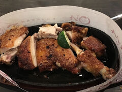 夜ご飯は、阿波尾鶏をたべに行きました～
地鶏以外にも、徳島ならではのわかめや野菜を多く使っている居酒屋さんでおいしかった！おすすめ！