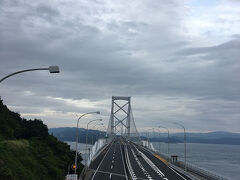 大塚国際美術館を出たらちょうど渦潮がみられる時間帯だったので、鳴門大橋へ。