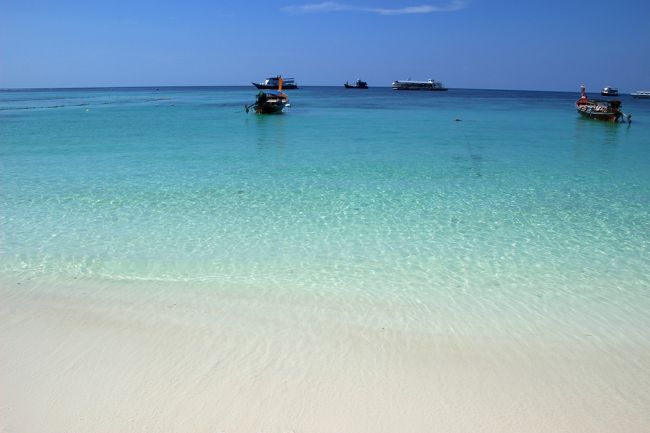 ☆Pattaya Beach Walking @ Koh Lipe Thai<br /><br />◎Art Beach Club前辺り。