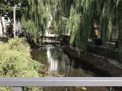 広瀬川。橋の上から。